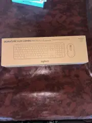 Logitech Signature Slim MK955 for Business Wireless Keyboard and Mouse Combo