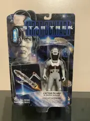 Playmates Star Trek First Contact CAPTAIN PICARD IN SPACESUIT BRAND NEW!