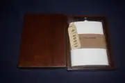 FLOOR 9 90Z FLASK WHITE WITH LEATHER WALNUT WOODEN CASE "WARM WITH SOUL"