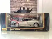 1:18 MAISTO SPECIAL EDITION 1992 BUGATTI EB110 GREY ON GREY