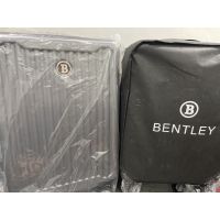 在飛比找蝦皮購物優惠-Bentley 20吋行李箱