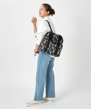 LeSportsac x snoopy 史努比 查理布朗 黑色 2442 手提/雙肩後背包 輕量 多夾層 大容量 背面可插行李箱 降落傘防水 出遊 限時優惠