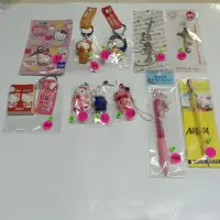 在飛比找蝦皮購物優惠-Hello Kitty日本限定吊飾扣環.自動鉛筆（S大粉91