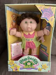 1998 Vintage Cabbage Patch Kids Babblin’ Fun - Skyla Wanda dob Aug 29