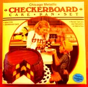 Chicago Metallic~Cecker Board Round Cake Pan Set Non-Stick Three 9"Baking Pans