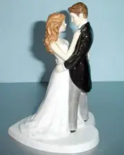 Royal Doulton Our Wedding Day Bridal Cake Topper Bride/Groom Figurine HN5037 New