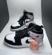 New Jordan 1 Mid SE GS Size 6y Black Bleached Coral White SKU DM6216 001