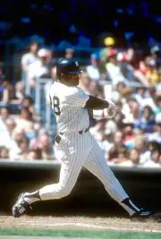 Bob Watson Of The New York Yankee 1980 Baseball Photo 4