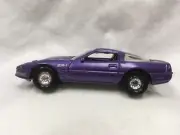 Johnny Lightning 1995 Corvette ZR-1 with Opening Hood