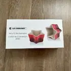 Le creuset star Ramekins set of 2 Red NWT