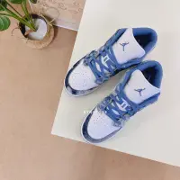 在飛比找蝦皮購物優惠-Air Jordan 1 Low wash GS 白藍 水洗