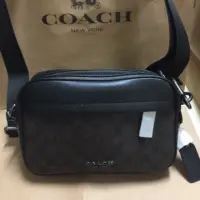 在飛比找蝦皮購物優惠-Coach新款男士單肩相機包～長夾可放