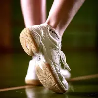 在飛比找Yahoo!奇摩拍賣優惠-全館免運 【 好品質】防滑運動鞋 透氣運動鞋 新款丹麥FZ 