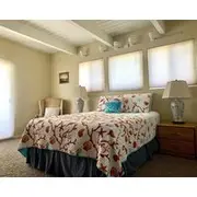 Oceanfront Roads End Beach Access $600 Per Night!