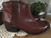 Clarks Ankle Boots Maypearl Fawn Women’s Size 6.5 M Mahogany Brown Leather NWT