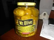 Mt Olive Zesty Garlic Kosher Dills 46 oz