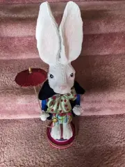 Kurt Adler Alice In Wonderland 18" Hollywood ™ White Rabbit Nutcracker