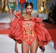 SS20 Moschino Couture Jeremy Scott Picasso Oversized Dot Yellow ClipOn Earrings