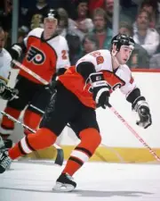 Dave Poulin Of The Philadelphia Flyers 1980 Old Ice Hockey PHOTO