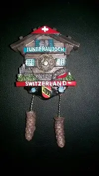 在飛比找Yahoo!奇摩拍賣優惠-【冰箱貼旅行趣】瑞士帶回紀念品少女峰3454M歐洲之巔咕咕鐘
