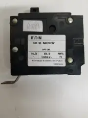 Eaton BAB107V Circuit Breaker Quicklag type BA 1 pole 70A 120/240v Bolt-on