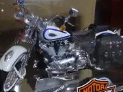 1997 Harley Heritage Springer FLSTS Blue Stripe Brand New (Obsolete) Maisto 1:10