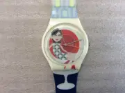 Swatch Gw136 Hello Petula