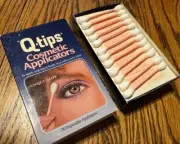 Vintage Q-Tips Cosmetic Applicators 1980s In Original Box 74 (e)