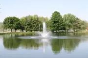 1.2 HP CasCade 5000 Floating Pond Fountain Aerator 100FT Cord, Light & Timer!!