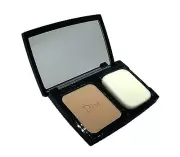 DIORSKIN FOREVER COMPACT FLAWLESS PERFECTION SPF 25 PA++ 10G 30 MEDIUM BEIGE NIB