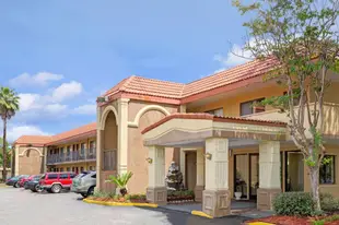 Super 8 by Wyndham Jacksonville Orange Park