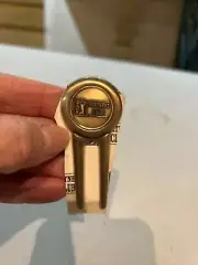 DIVOT TOOL & BALL MARKER ~ PARTNERS CLUB GOLD TONE DIVOT TOOL
