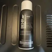 BEHR PREMIUM White Matte Interior/Exterior Spray Paint + Primer 12 oz.