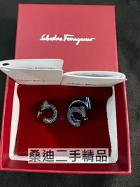 在飛比找Yahoo!奇摩拍賣優惠-Ferragamo 藍色水鑽針式耳環