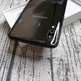 【二手】SAMSUNG Galaxy A20 附配件 售後保固10天 $2,800 - $3,2 (10折)