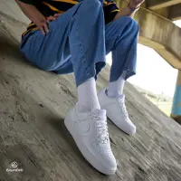在飛比找momo購物網優惠-【NIKE 耐吉】Air Force 1 男鞋 白色 經典 