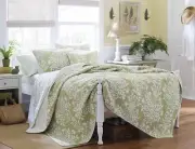 BEAUTIFUL SAGE GREEN IVORY WHITE CHIC FLORAL LEAF TEXTURED VINTAGE QUILT SET