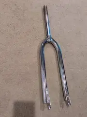 QUALITY CHROME TUBE FORKS FOR 26" BEACH CRUISERS,1 & 1/8" THREADLESS