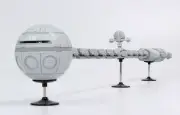 Built model Discovery XD-1 from movie 2001: A Space Odyssey 1/350 -pre order