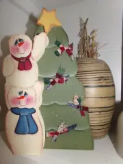 WHIMISCAL hand painted STACKED SNOWMAN Tree WOOD shelf sitter 7"x11" SEE NOTES