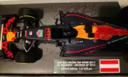 DANIEL RICCIARDO SIGNED LIMITED EDITION AUSTRIA RB12 RED BULL MINICHAMPS 1:18