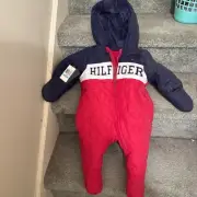 TOMMY HILFIGER INFANT SNOWSUIT SIZE 6 TO 9 MONTHS SEE DESCRIPTION