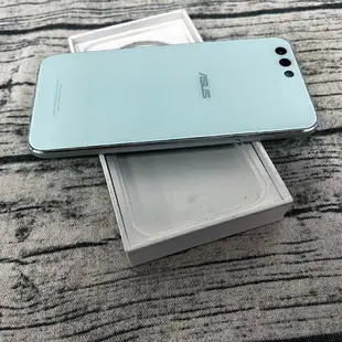 【二手】ASUS ZenFone 4 Z01KD 4+/64G 附配件 售後保固10天