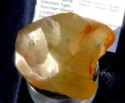 Libyan Desert Glass Meteorite Tektite impact specimen( 800 crt)Soft orange Gem