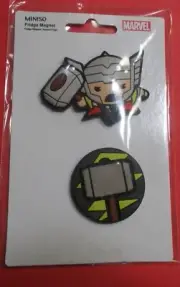 Thor & HIs Hammer Set of 2 Avengers 3D Magnets New in Package