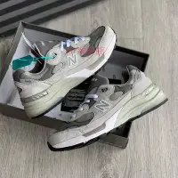 在飛比找Yahoo!奇摩拍賣優惠-（VIP潮鞋鋪）正貨New Balance 992聯名款 經