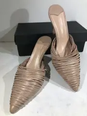 Tony Bianco Erika Women’s Size 8.5 Nude Leather Heels X7-1706