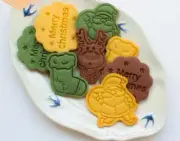 8pcs Xmas Cookie Cutters Set Plunger Mold 3D DIY Biscuit Holiday Baking Gift