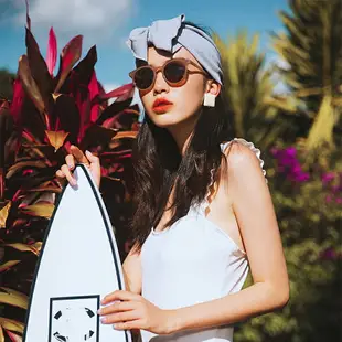 婚紗攝影道具沖浪板紅色沙灘椅拍照道具寫真個性條紋傘攝影沙灘傘