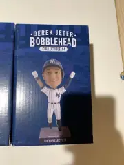 NY YANKEES DEREK JETER BOBBLEHEAD SGA FINAL HIT 10th Anniversary 9/25 In Hand